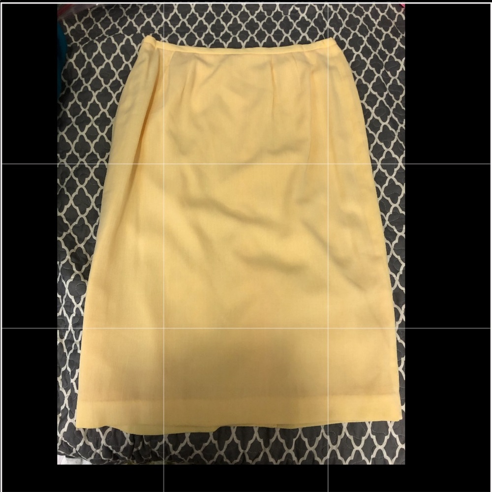 two piece - Picture 7 of 7